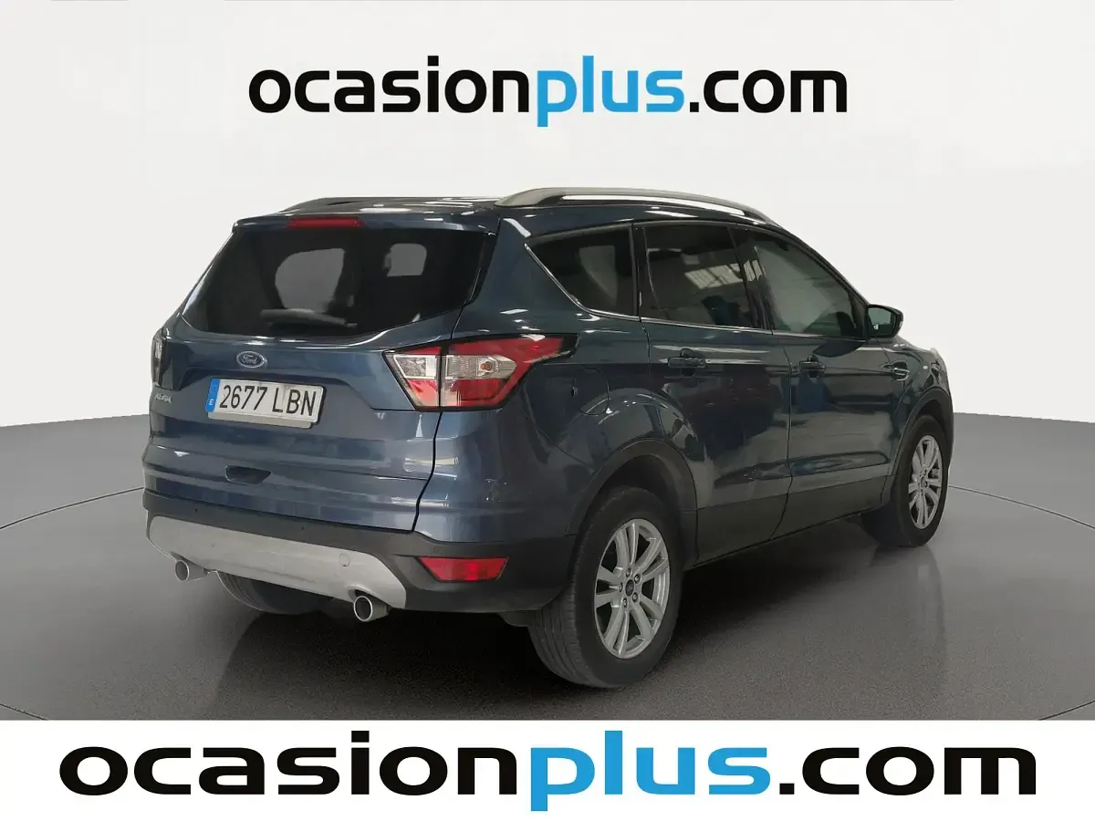 Usado Ford Kuga Trend+ 120 CV (88 kW) 2019 Azul SUV