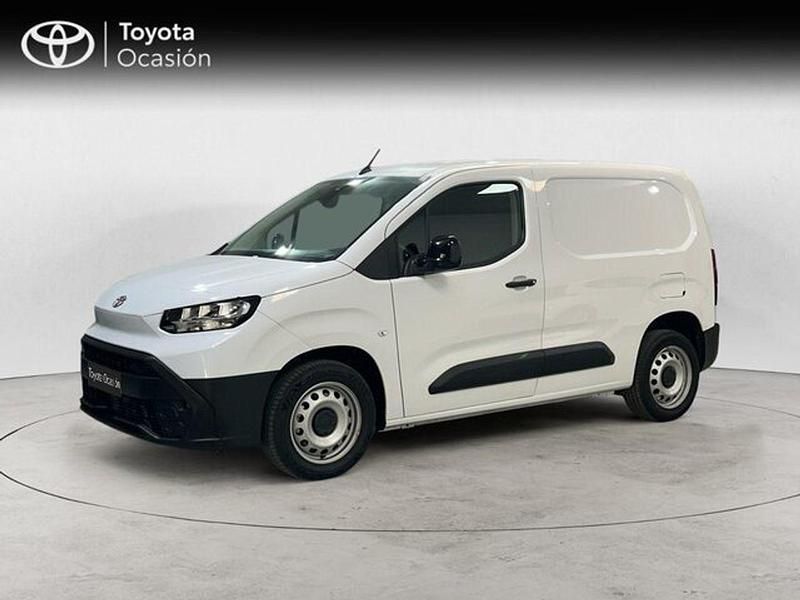 Usado Toyota Proace City City 130 CV (95 kW) 2024 Blanco Monovolumen