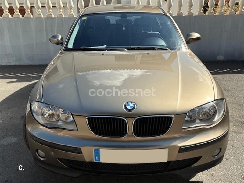 Usado BMW 118 129 CV (94 kW) 2007 Beige Utilitario