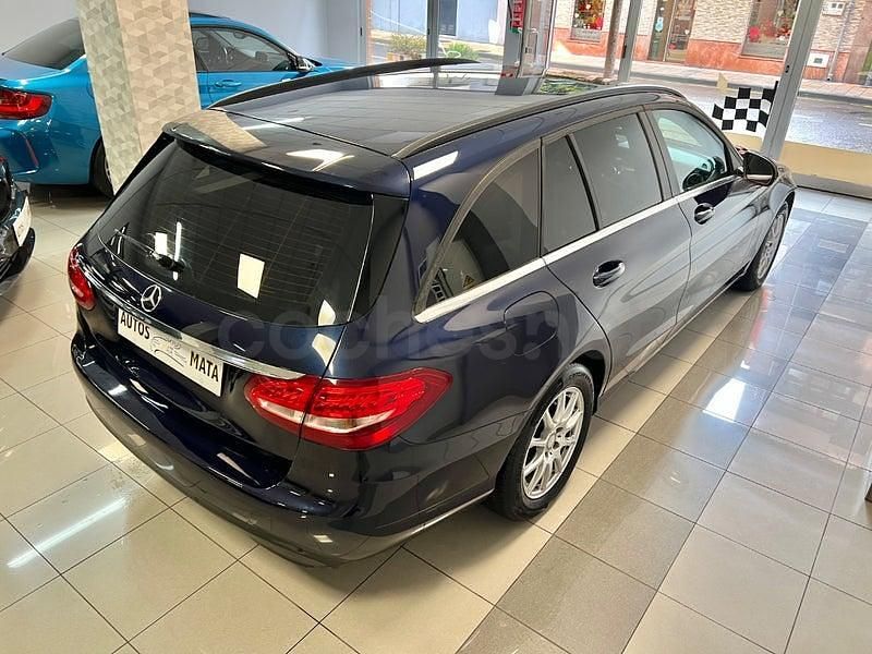 Usado Mercedes C220 170 CV (125 kW) 2016 Azul Familiar