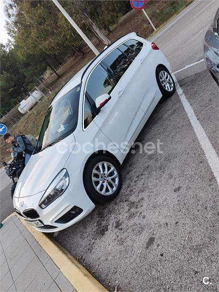 Usado BMW 218 150 CV (110 kW) 2016 Blanco Familiar