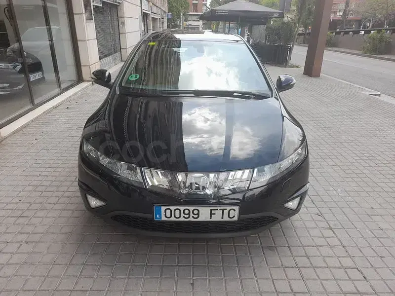 Usado Honda Civic Executive 140 CV (102 kW) 2007 Negro Berlina