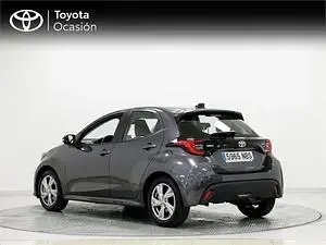 Usado Toyota Yaris Active 116 CV (85 kW) 2025 Gris Utilitario