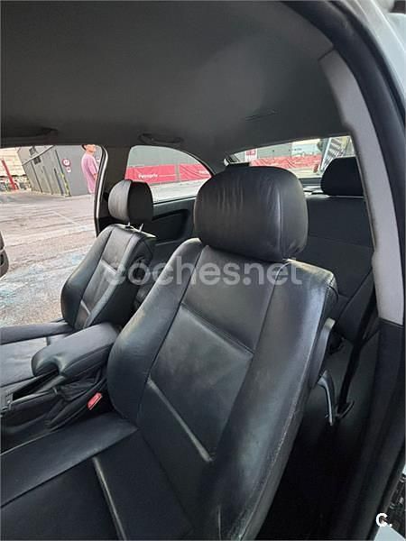 Blanco Usado 2003 BMW 320 Coupe | 3500 € (Precio justo) - Imagen 1/4
