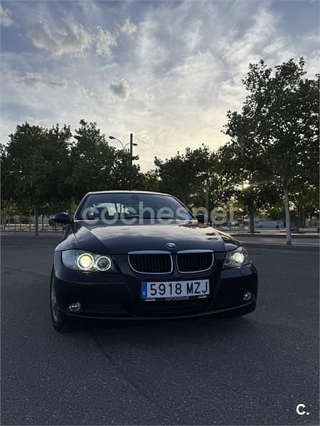 Usado BMW 318 Comfort Edition 129 CV (94 kW) 2007 Negro Berlina