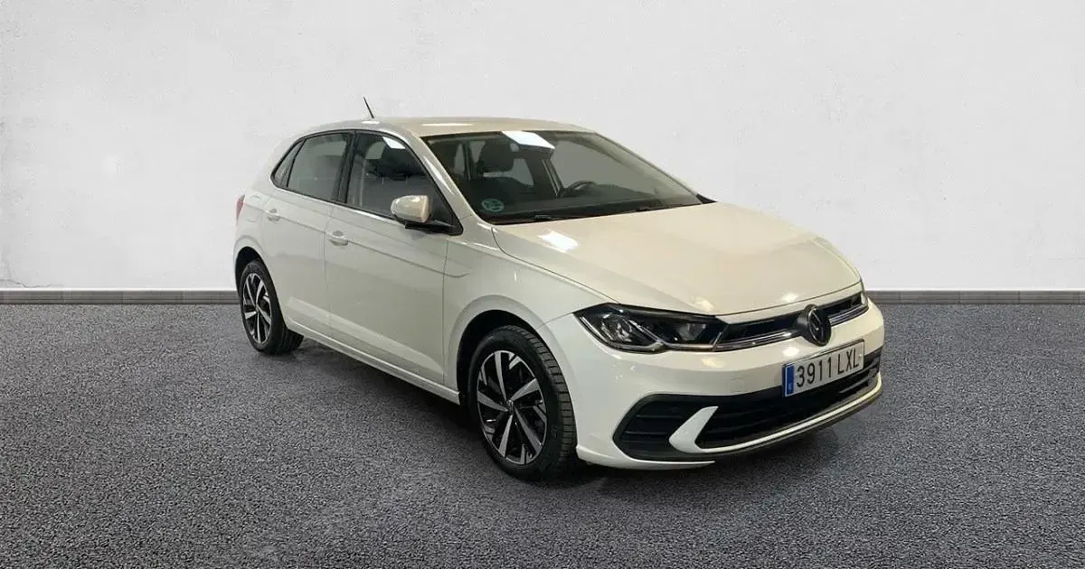 Usado VW Polo Life 110 CV (80 kW) 2022 Utilitario