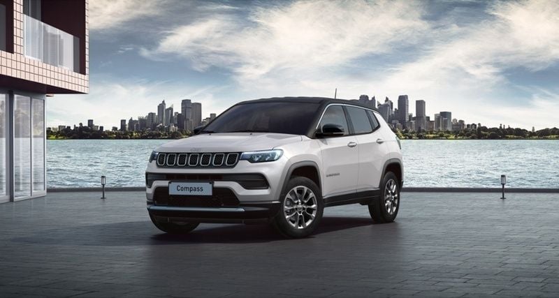 Blanco Nuevo 2024 Jeep Compass Altitude SUV | 35.325 € (Precio justo) - Imagen 1/1