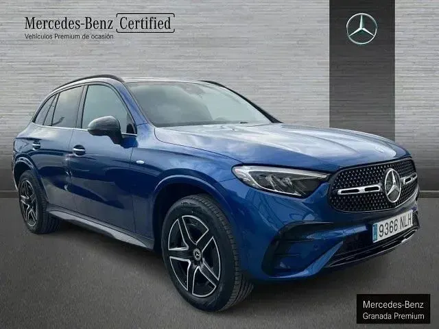 Usado Mercedes GLC300e 333 CV (244 kW) 2025 Azul espectra SUV