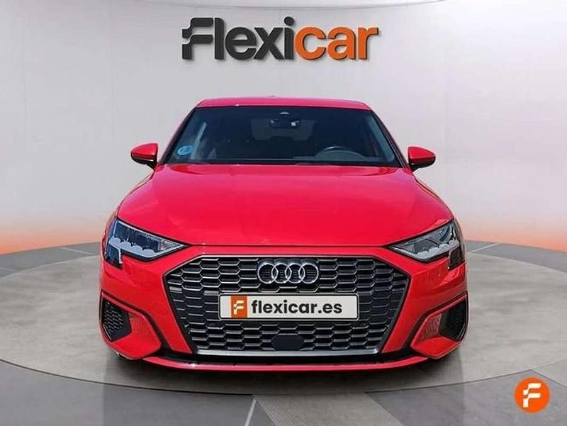 Usado Audi A3 Premium 110 CV (80 kW) 2023 Rojo Berlina