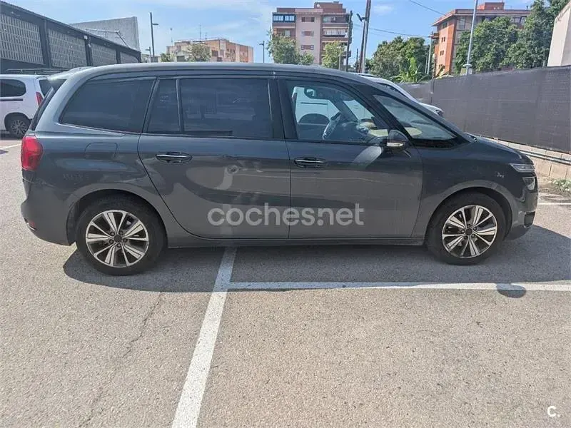 Usado Citroën Grand C4 Picasso Intensive+ 150 CV (110 kW) 2014 Gris / plata Monovolumen