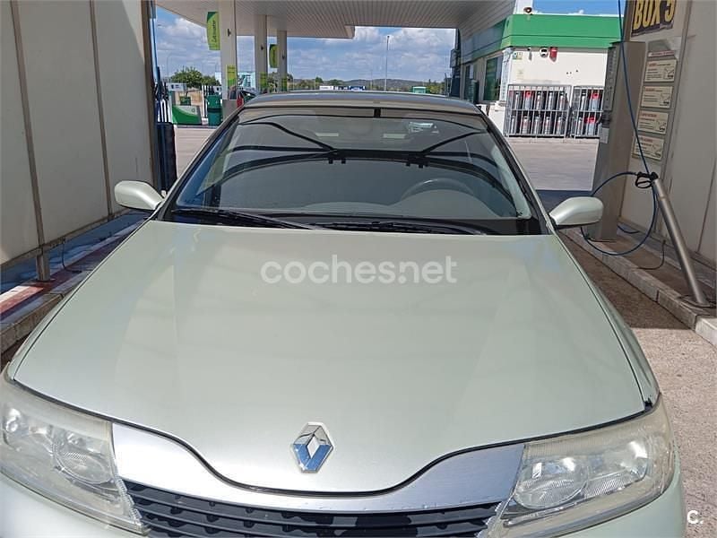 Verde Usado 2002 Renault Laguna II Privilege Berlina | 2200 € (Buen precio) - Imagen 1/4
