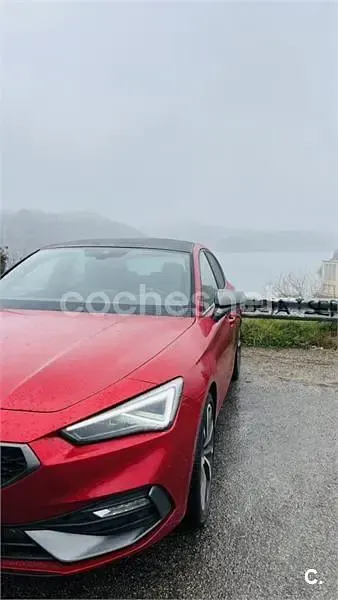 Usado Seat Leon FR 150 CV (110 kW) 2025 Rojo Berlina