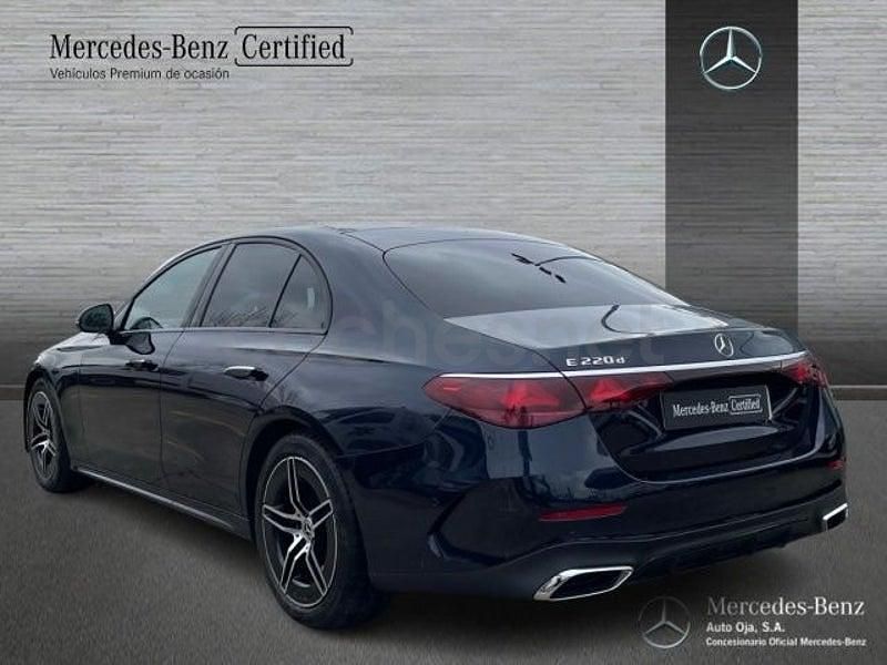 Usado Mercedes E220 197 CV (144 kW) 2025 Azul Berlina