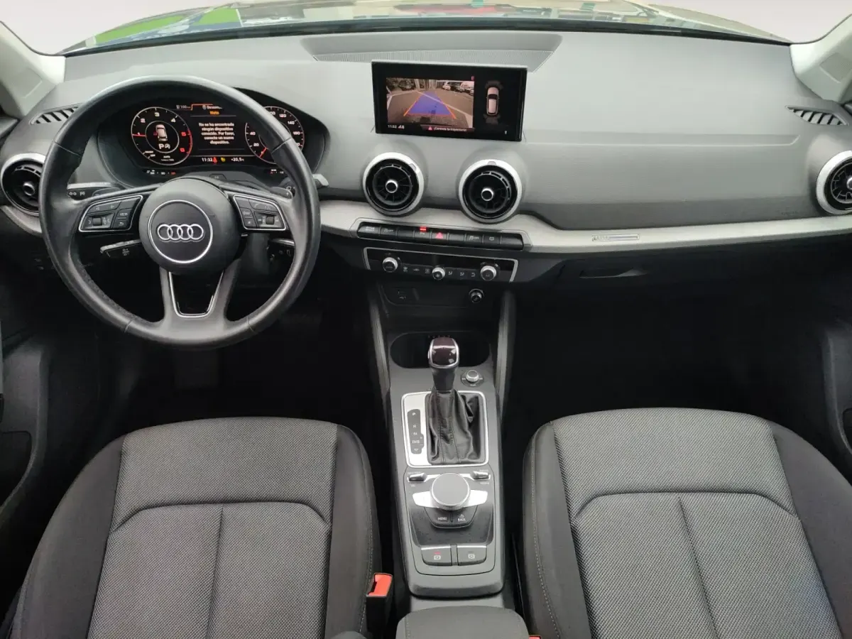 Usado Audi Q2 116 CV (85 kW) 2021 Gris/plata SUV