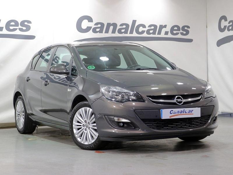 Usado Opel Astra Selective 115 CV (84 kW) 2015 Gris