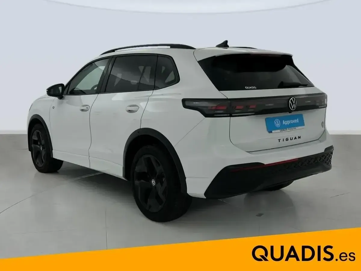 Usado VW Tiguan R-line 150 CV (110 kW) 2026 Blanco SUV
