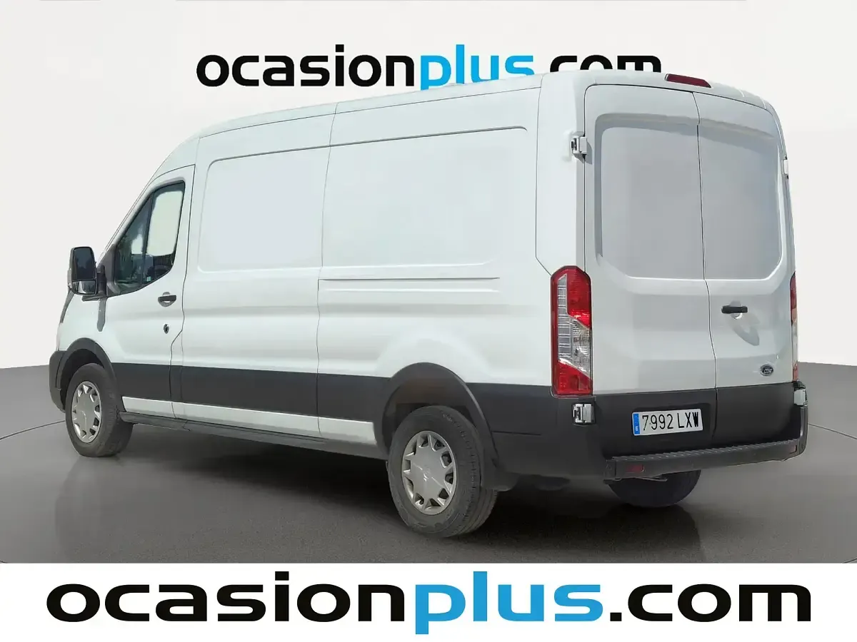 Usado Ford Transit Trend 130 CV (95 kW) 2022 Blanco Berlina