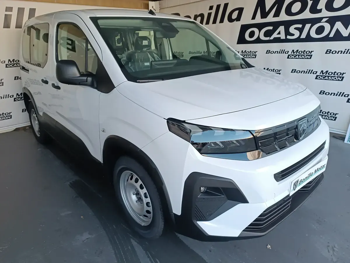 Neu Peugeot Rifter Business-Line 100 PS (73 kW) 2026 Weiß Van / Kleinbus