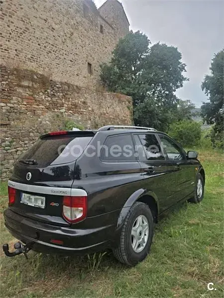 Usado SsangYong Kyron 141 CV (103 kW) 2006 Negro SUV