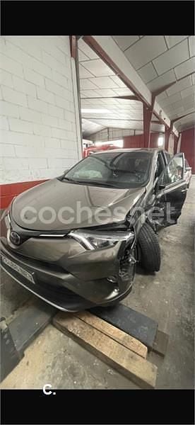 Usado Toyota RAV4 Hybrid Advance 183 CV (134 kW) 2025 Gris / plata SUV