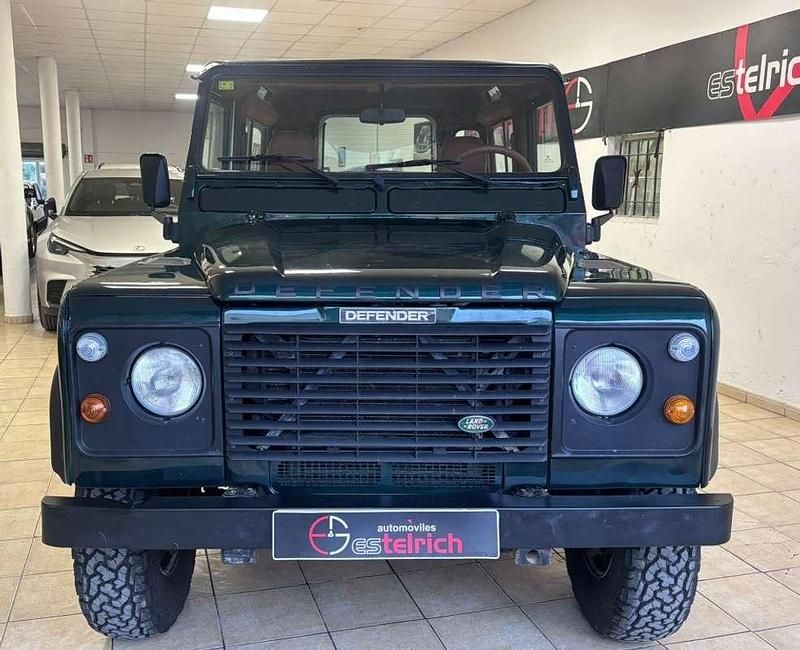 Usado Land Rover Defender 122 CV (89 kW) 2006 Verde SUV