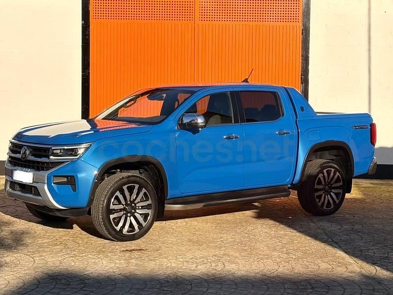 Usado VW Amarok Aventura 240 CV (176 kW) 2024 Azul Pickup/Camioneta
