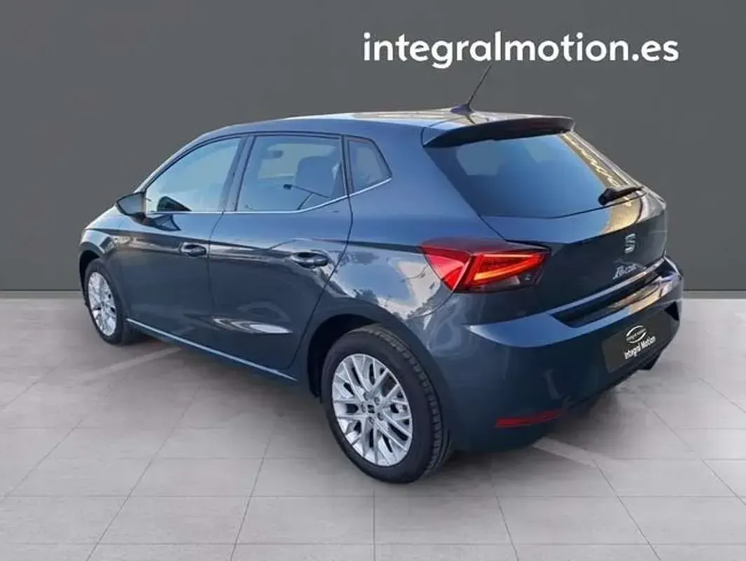 Usado Seat Ibiza XCELLENCE 116 CV (85 kW) 2025 Negro Utilitario