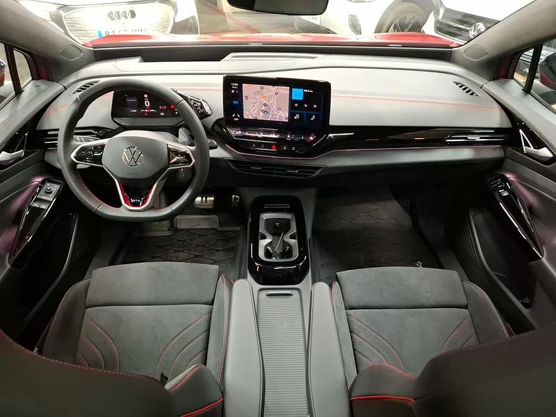 Usado VW ID.4 GTX 220 kW (300 CV) 2025 Rojo intenso metalizado con techo negro SUV