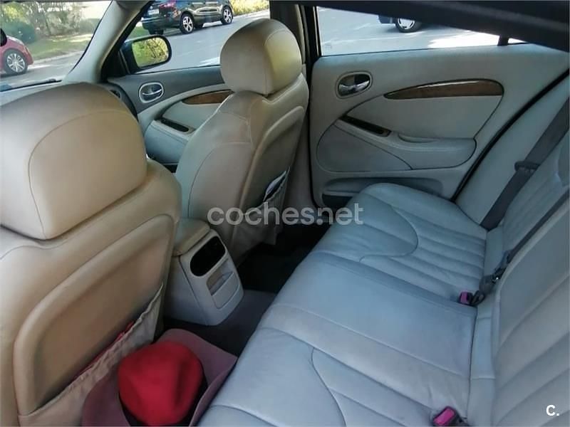 Usado Jaguar S-Type Classic 238 CV (175 kW) 2006 Verde Berlina