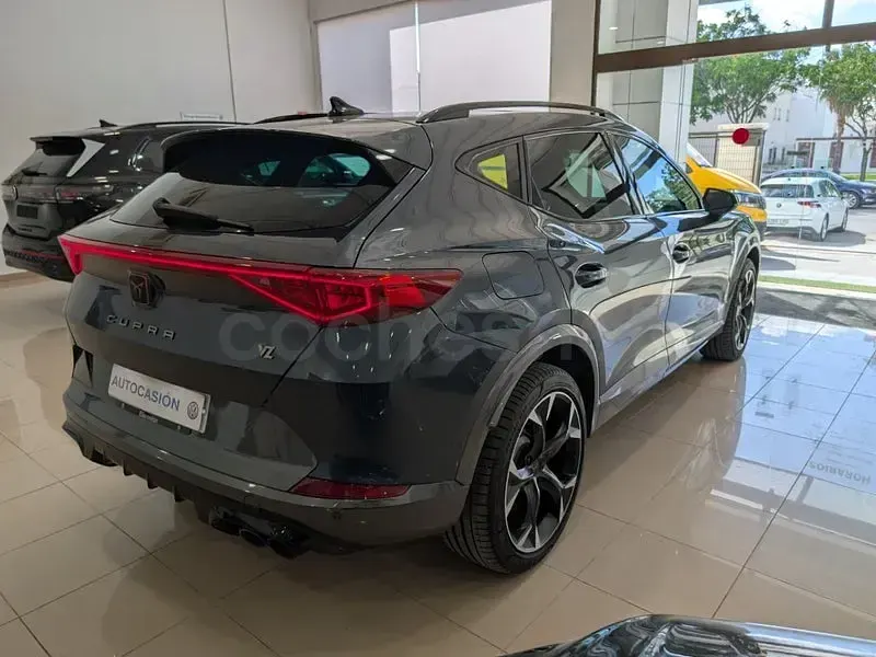 Usado Cupra Formentor VZ 310 CV (228 kW) 2022 Gris / plata SUV