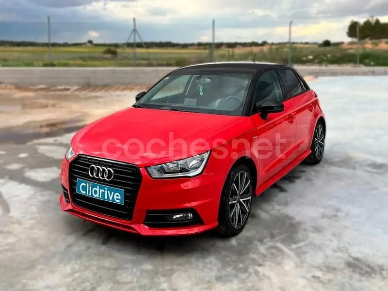 Usado Audi A1 Sportback Ambiente 95 CV (69 kW) 2016 Rojo Utilitario