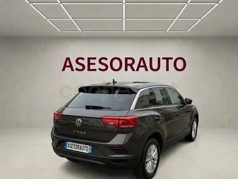 Usado VW T-Roc Edition 115 CV (84 kW) 2020 Gris / plata SUV