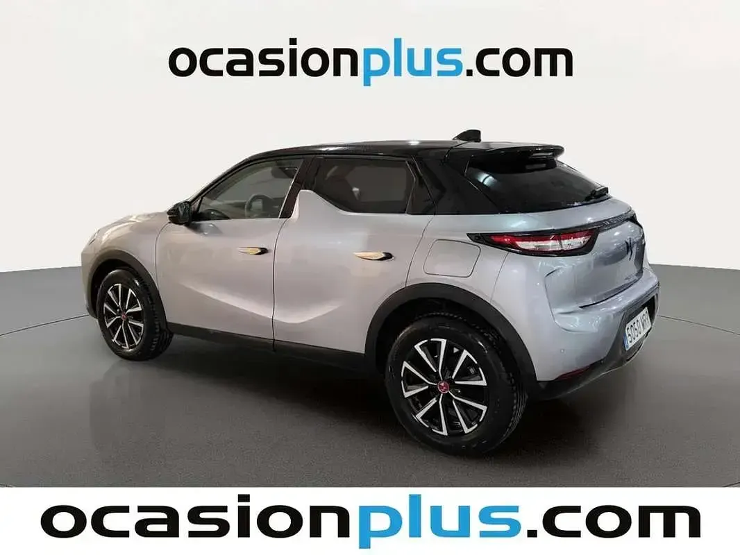 Usado DS Automobiles DS3 Crossback Performance 131 CV (96 kW) 2024 Gris SUV