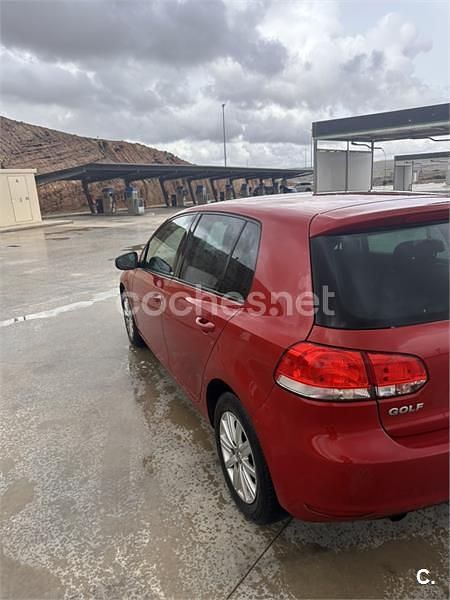 Usado VW Golf VI Advance 105 CV (77 kW) 2011 Rojo Utilitario
