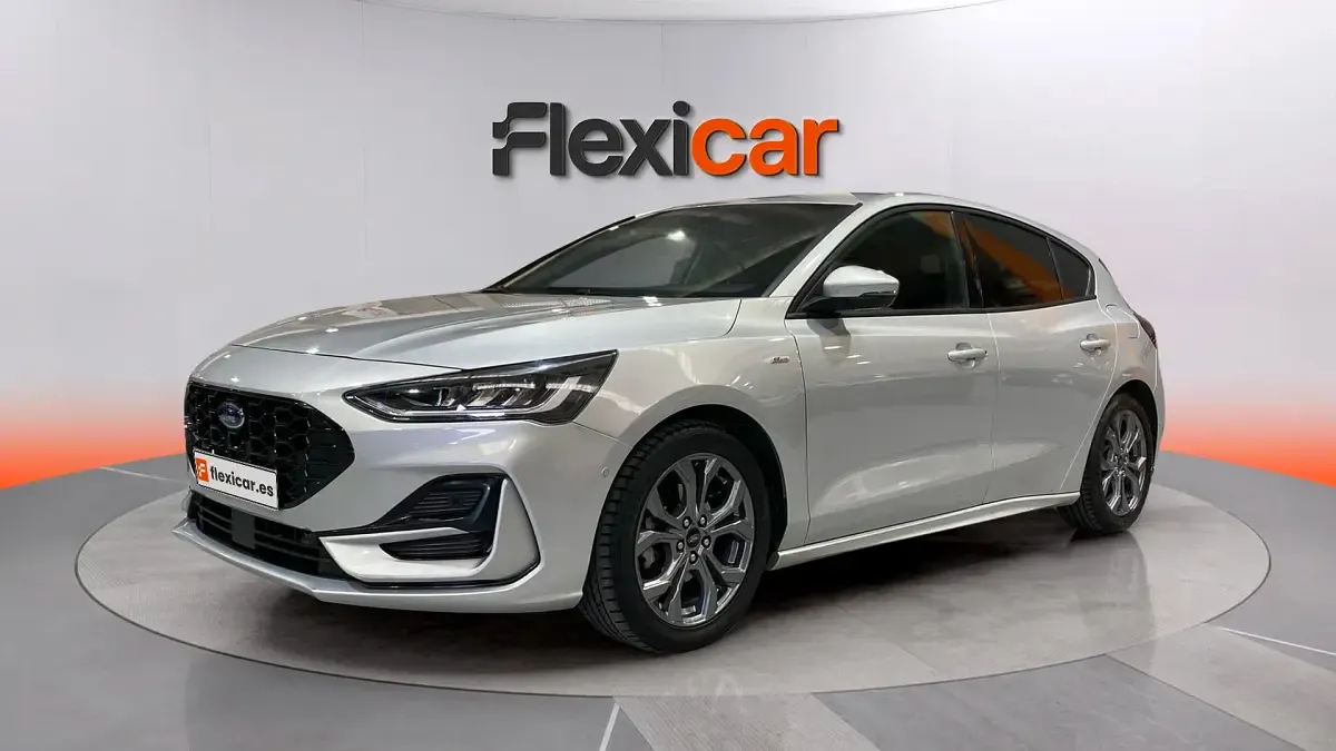 Usado Ford Focus ST-Line 125 CV (91 kW) 2023 Gris Berlina