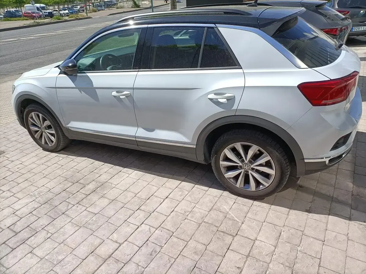 Begagnad VW T-Roc Advance 150 HK (110 kW) 2020 Vit SUV