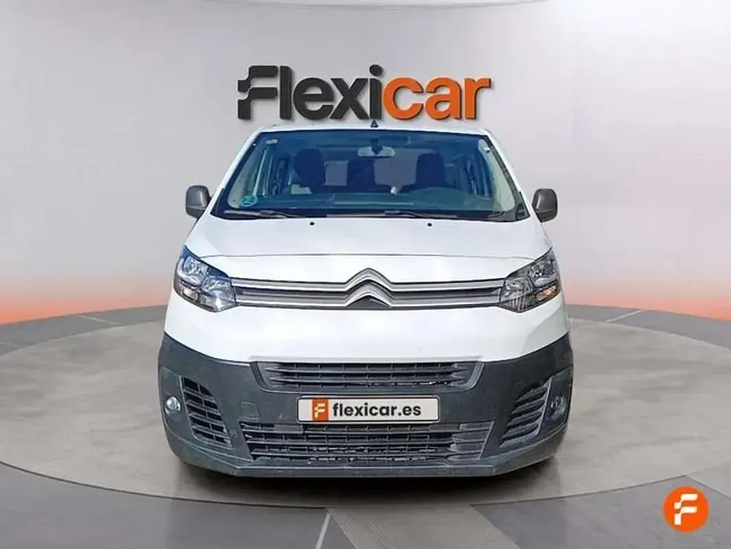 Usado Citroën Jumpy Comfort 102 CV (75 kW) 2020 Blanco Monovolumen