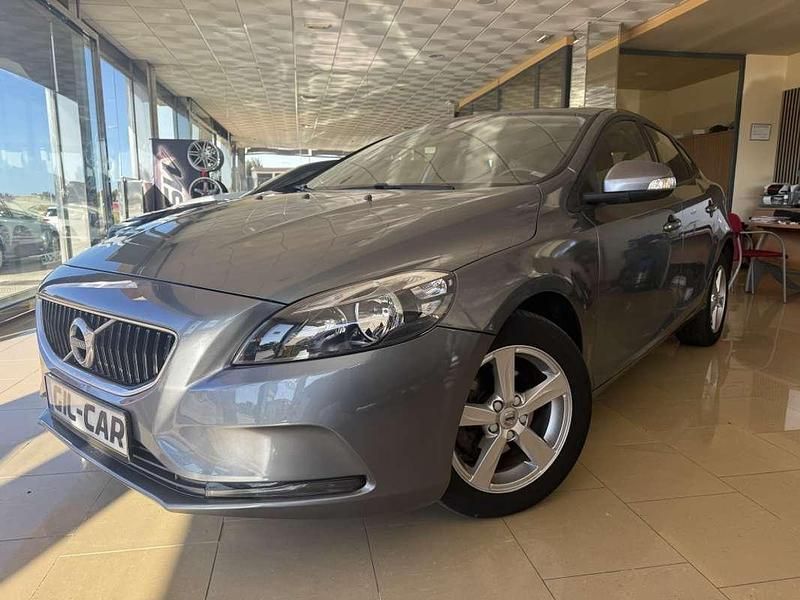 Azul Usado 2018 Volvo V40 Kinetic Utilitario | 13.990 € (Precio justo) - Imagen 1/4