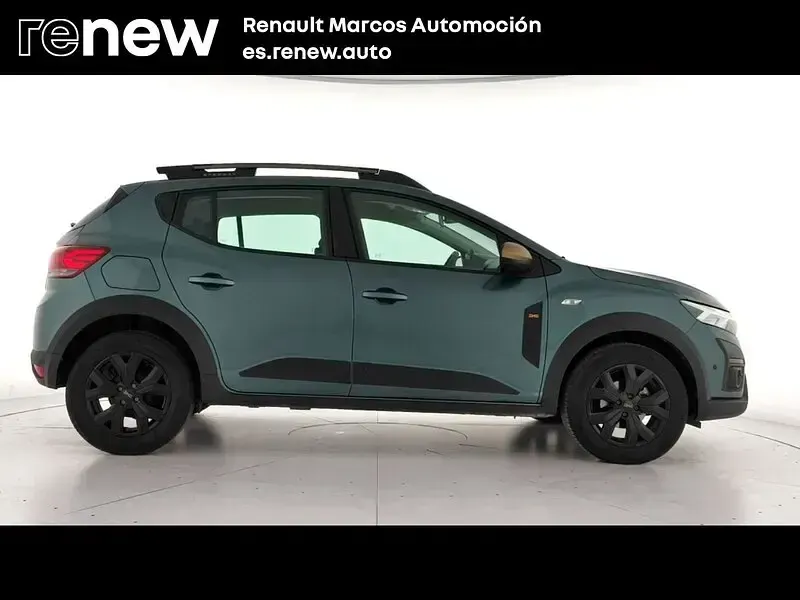 Usado Dacia Sandero Extreme 101 CV (74 kW) 2025 Verde Berlina