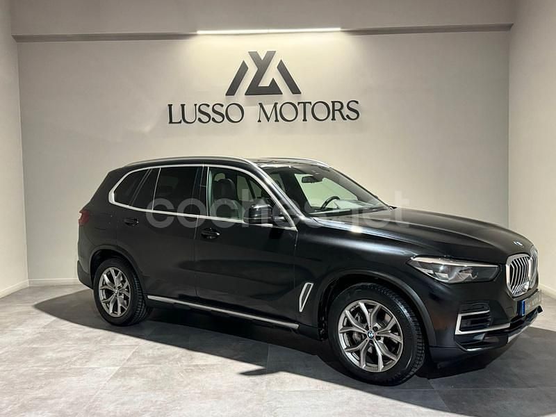 Gris / plata Usado 2021 BMW X5 Comfort Edition SUV | 47.900 € - Imagen 1/4