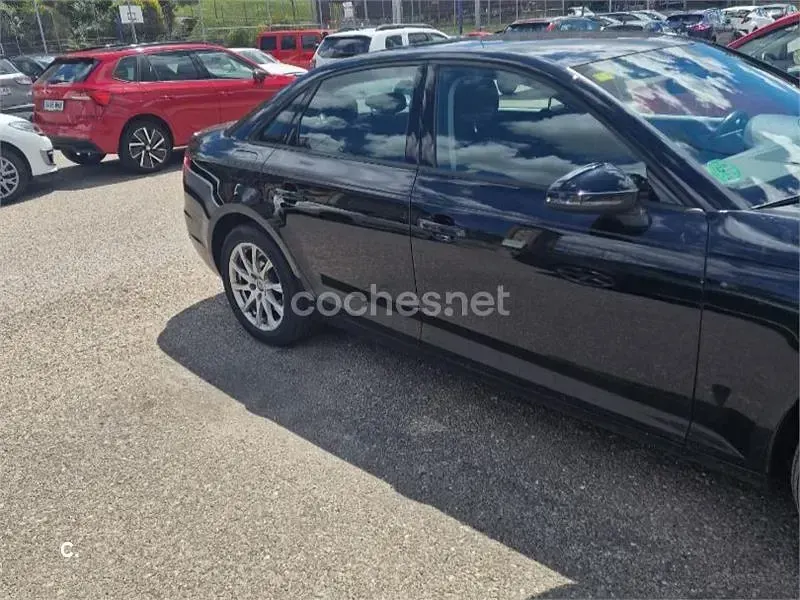 Usado Audi A4 150 CV (110 kW) 2016 Negro Berlina