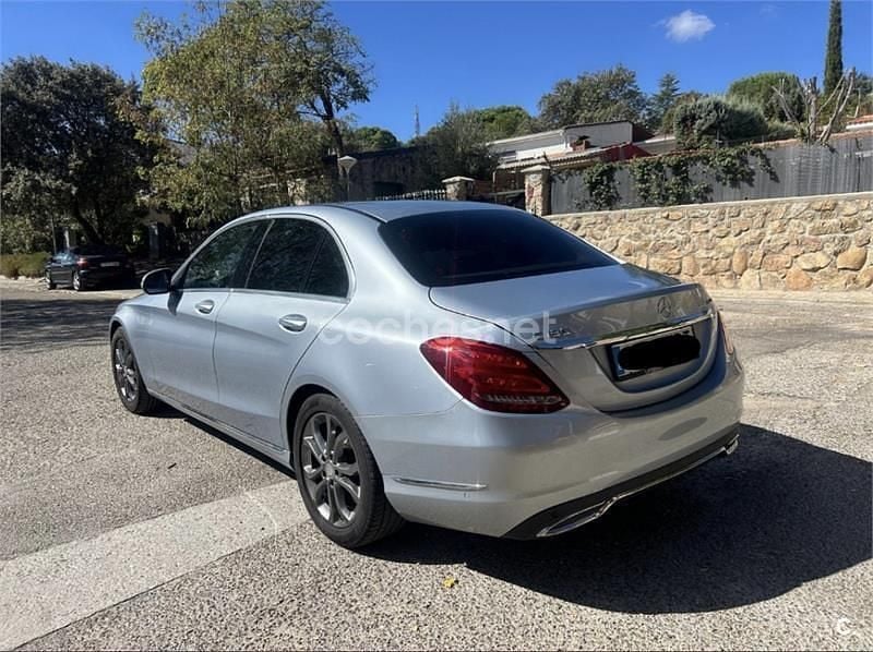 Usado Mercedes C180 120 CV (88 kW) 2015 Gris / plata Berlina