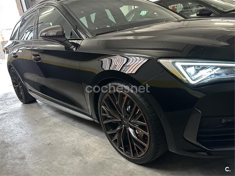 Usado Cupra Leon VZ 310 CV (228 kW) 2024 Negro Familiar