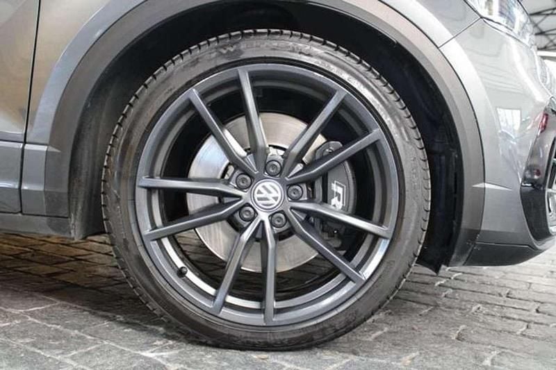 Usado VW T-Roc R 300 CV (220 kW) 2020 Gris SUV