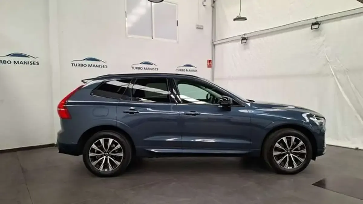 Usado Volvo XC60 Plus 197 CV (144 kW) 2023 Azul SUV