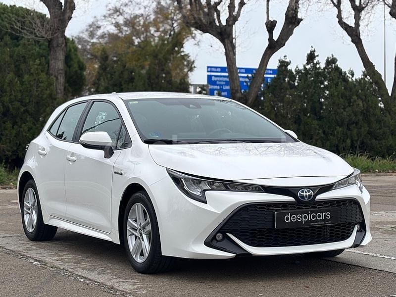Usado Toyota Corolla Active 122 CV (89 kW) 2020 Blanco Berlina