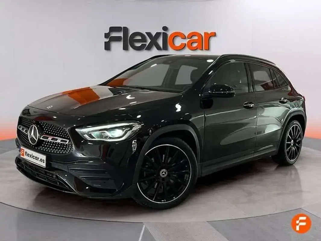 Occasion Mercedes GLA180 136 PK (100 kW) 2022 Zwart SUV