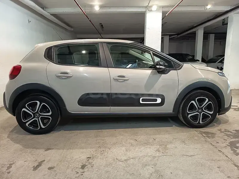 Usado Citroën C3 Live 83 CV (61 kW) 2024 Beige Berlina