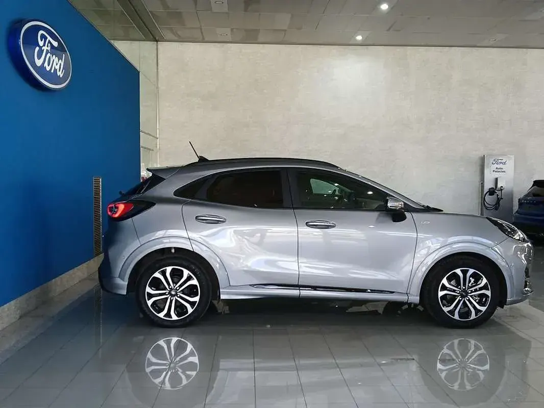 Usado Ford Puma ST-Line 125 CV (91 kW) 2023 Plateado SUV