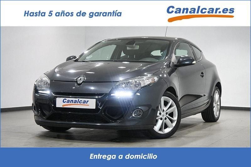 Usado Renault Mégane III Dynamique 130 CV (95 kW) 2013 Gris Coupe